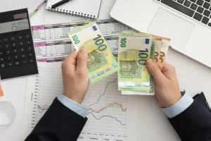 demande de crédit 1000 euros sans justificatif en ligne depuis un ordinateur portable